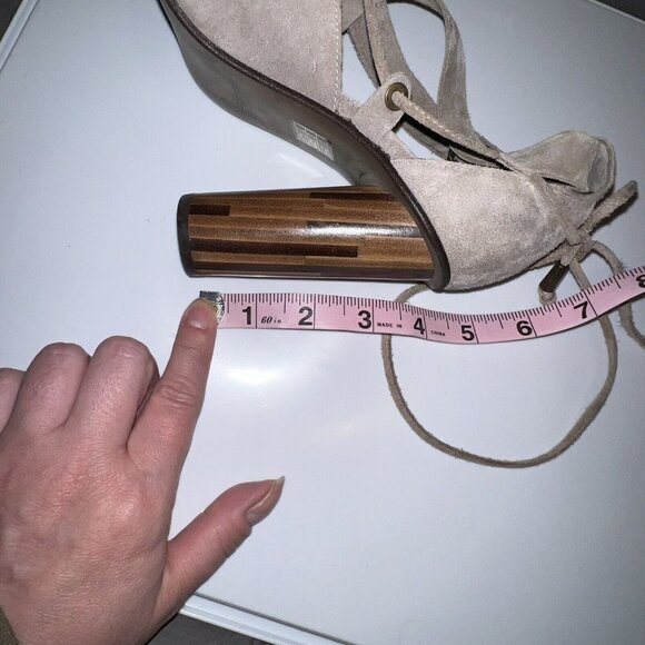 Free People Taupe Nouvella Criss Cross Wrap Chunky Heel Suede Leather Sz 38/6.5 - Picture 12 of 12
